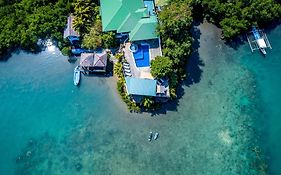 Edgewater Dive & Spa Resort