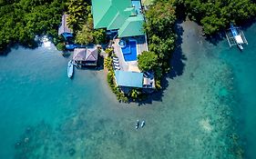 Edgewater Dive & Spa Resort